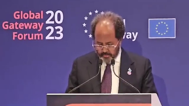 Madaxweynaha oo khudbad ka jeediyay shirka Brussels.jpg